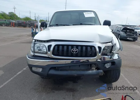 2004 Toyota Tacoma Prerunner V6 from USA, damaged, VIN 5TESN92N04Z439230